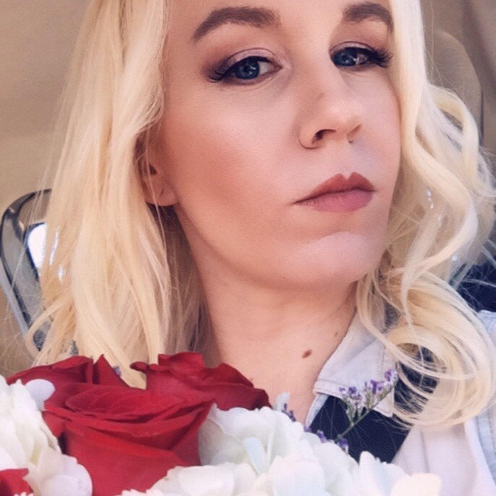 Meet your Posher, Britta